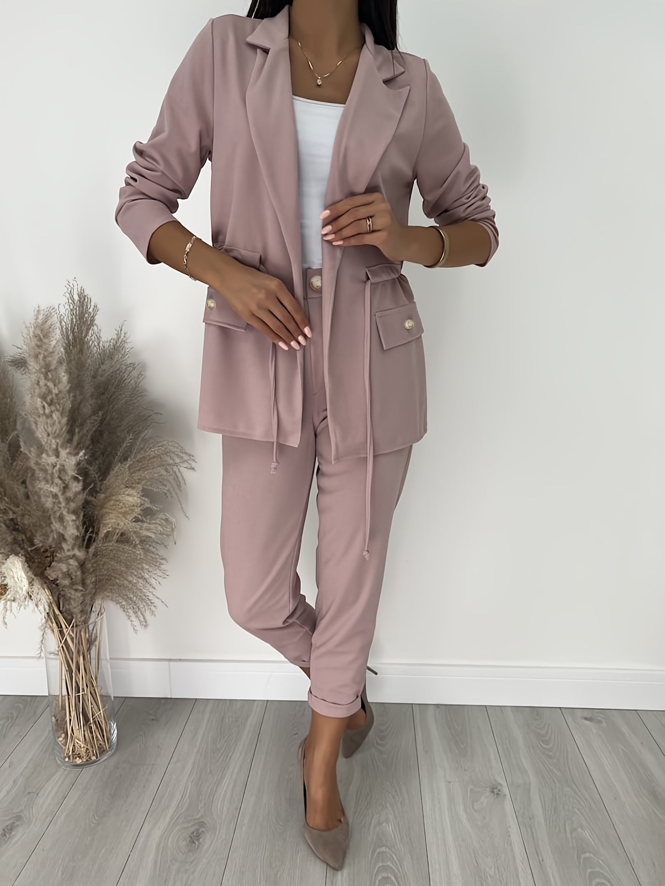 MOVEWEAR Elegant Women’s Pink Suit Set