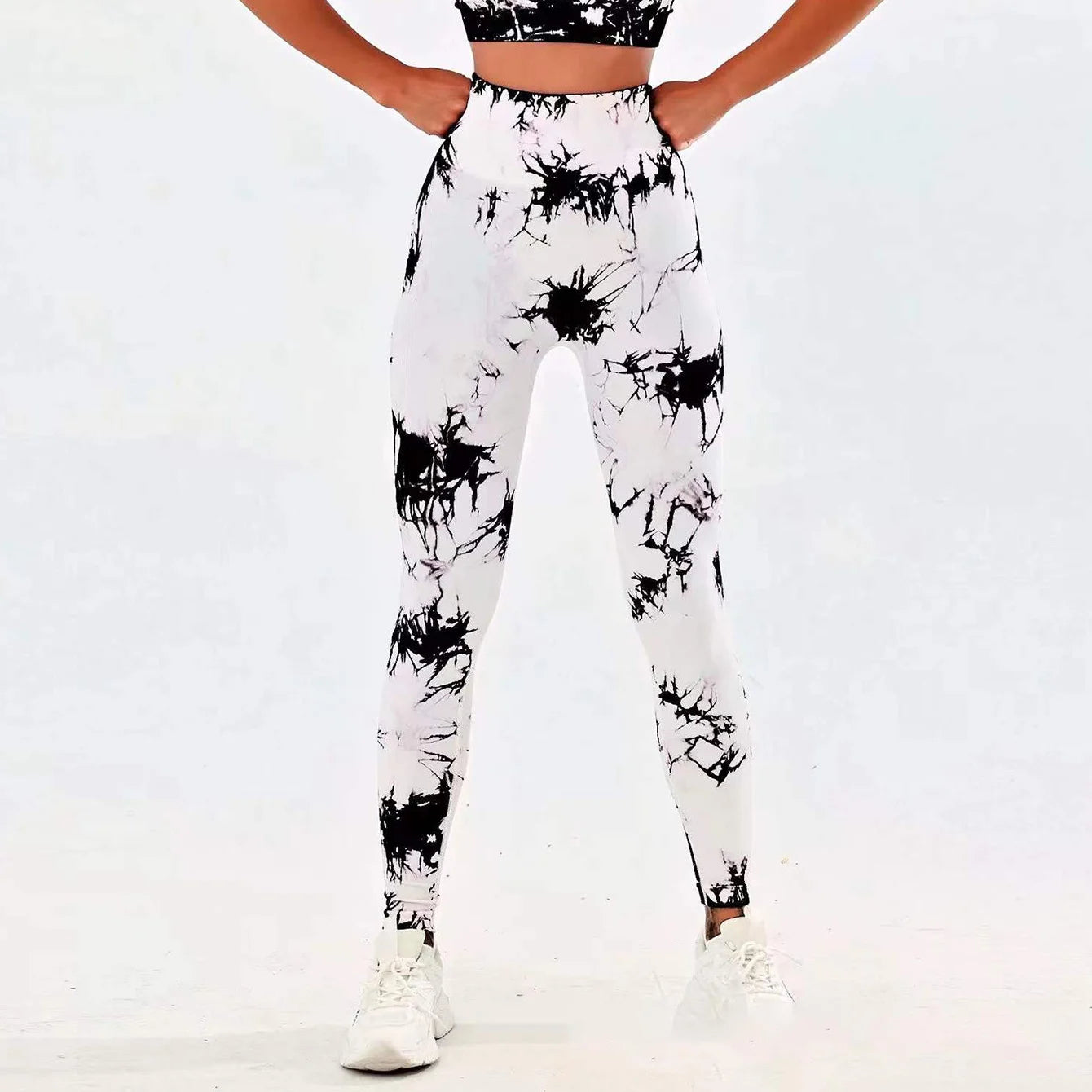 MOVEWEAR Seamless High Waist Push-Up Yoga Leggings